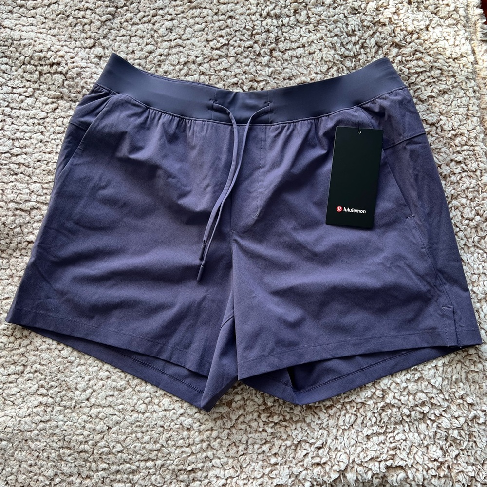 lululemon athletica men’s zeroed in short 5”